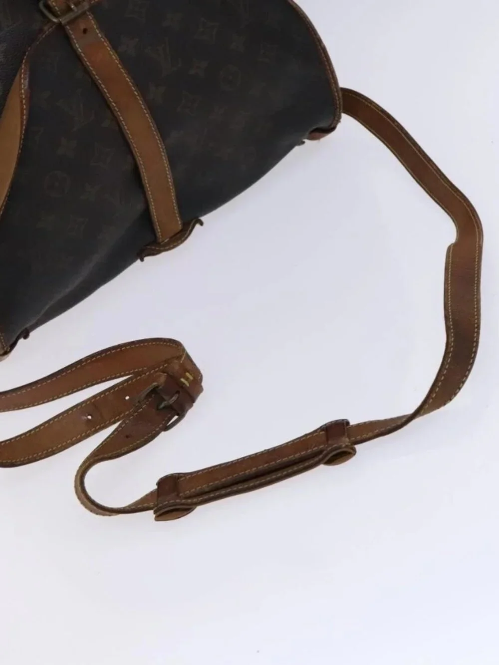 LOUIS VUITTON Monogram Saumur 35 Shoulder Bag M42254 LV Auth hk2284 - Picture 8 of 15